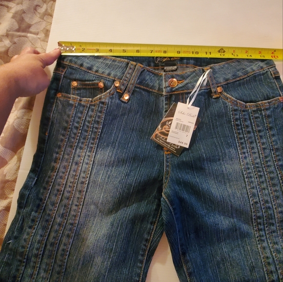 Soho Babe Indigo Capri Pleaded Jeans NWT Size 7 - Picture 16 of 16